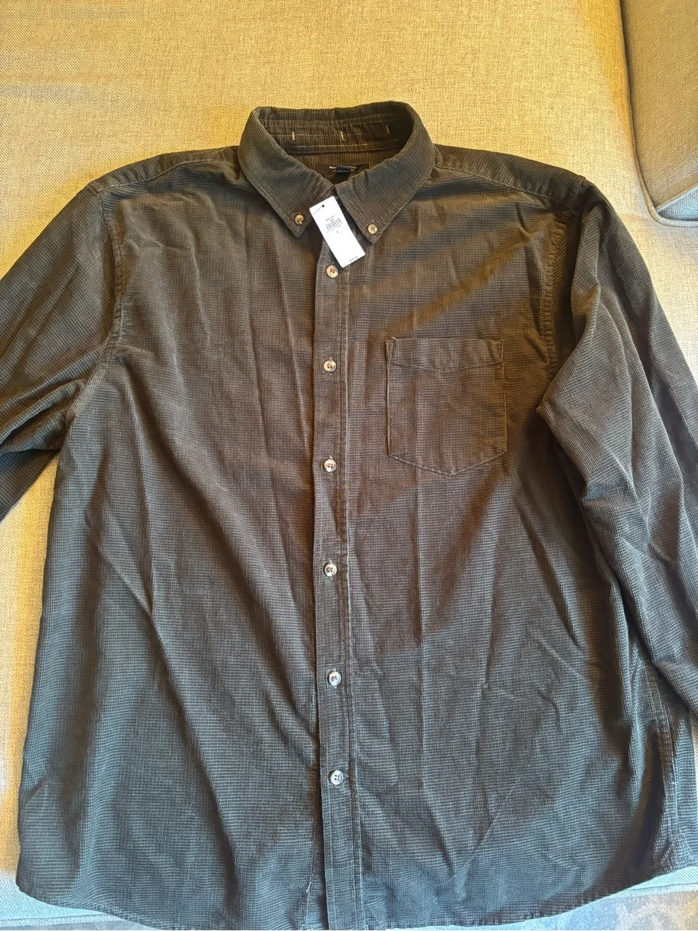 Banana Republic Men’s Untucked button down dark green/grey waffle flannel